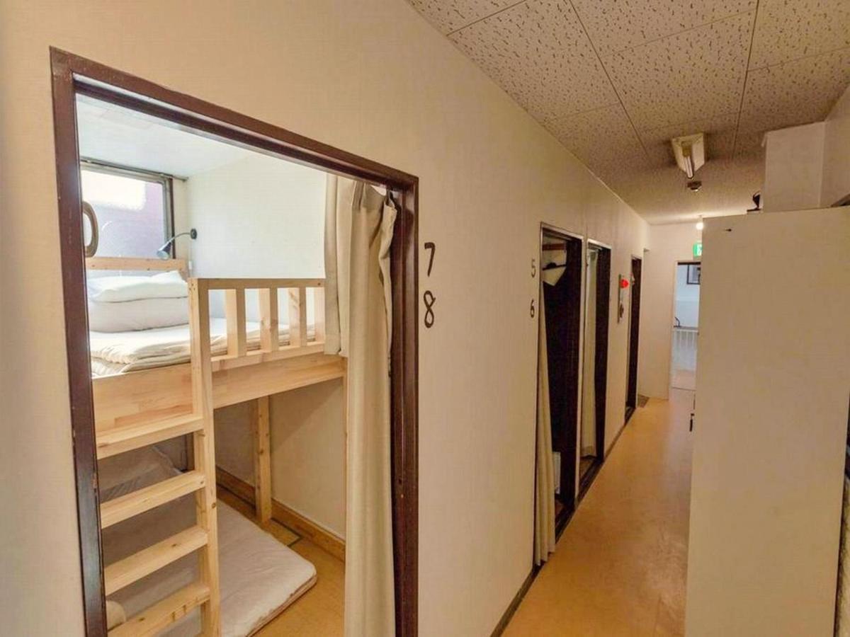 บ้านพัก โรงแรมพีซ เฮาส์ ซาจิ *