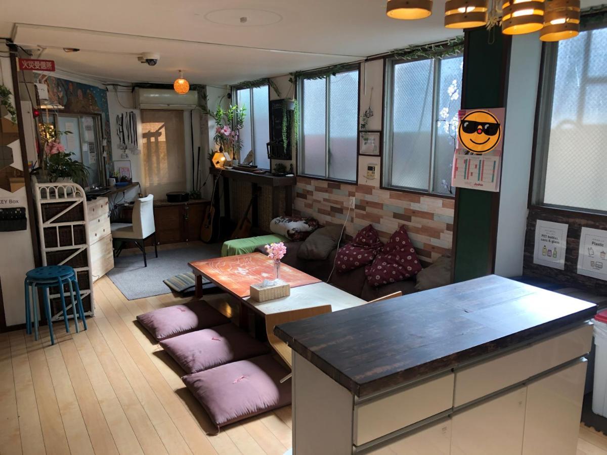 โรงแรมพีซ เฮาส์ ซาจิ บ้านพัก